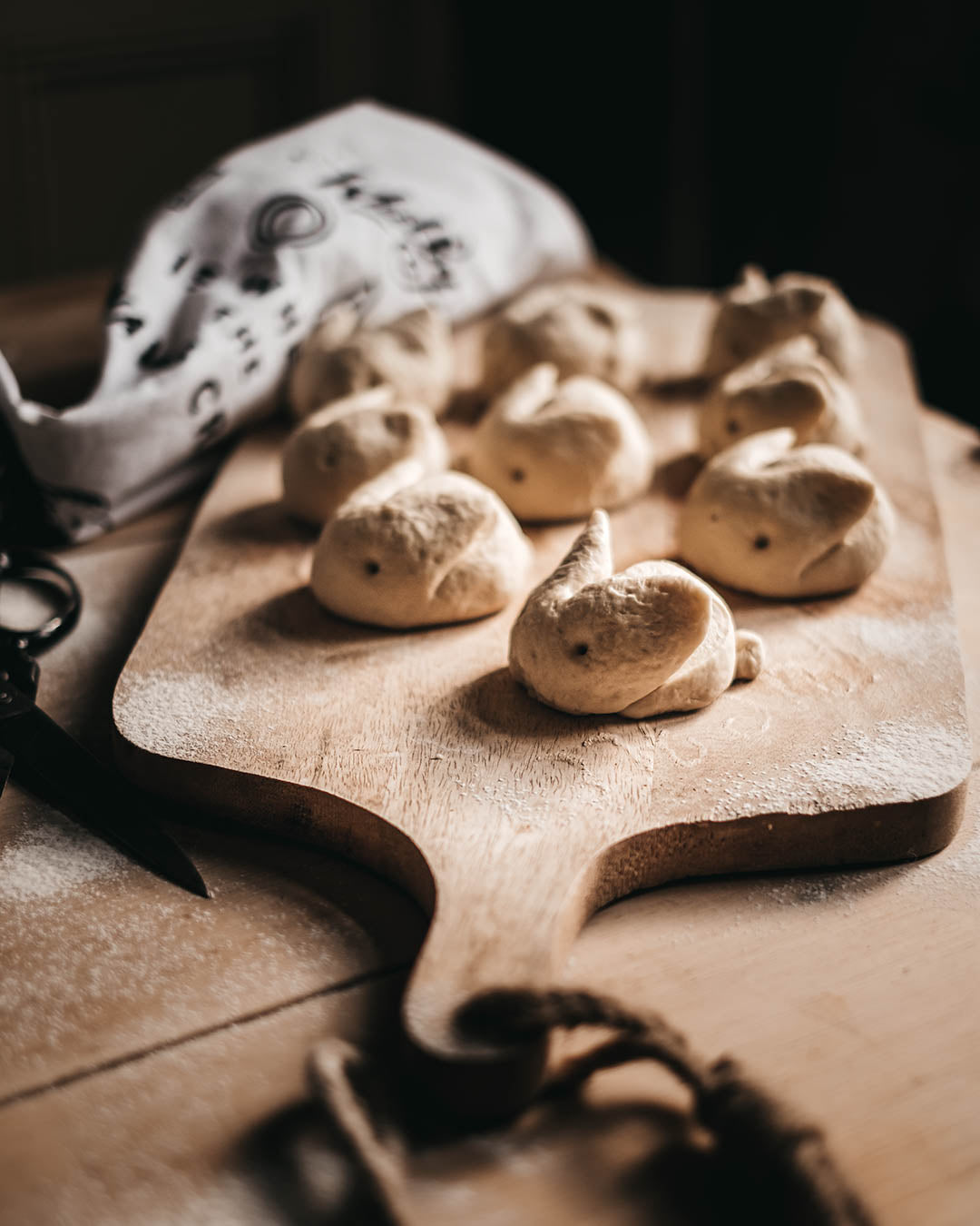 HOME COMFORTS: Easter Bread Bunnies